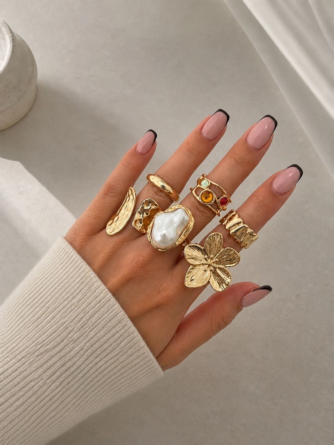 Elegantes Vintage Ring-Set in Gold mit Perlen- & Blütendesign